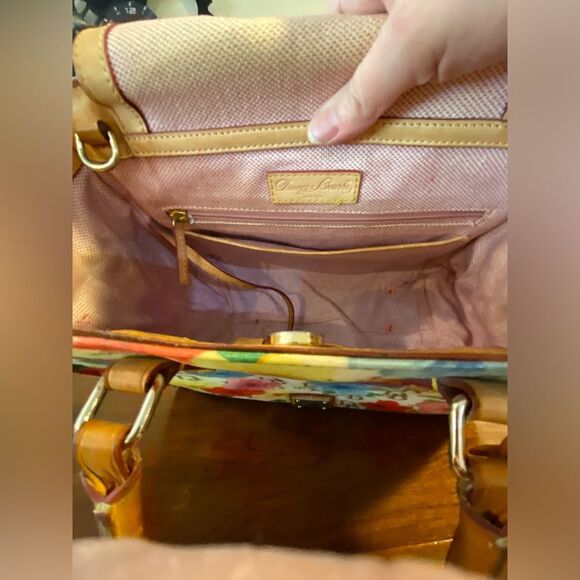 Vintage Dooney and Bourke Hibiscus Shoulder Bag & Wallet Set - Picture 14 of 15